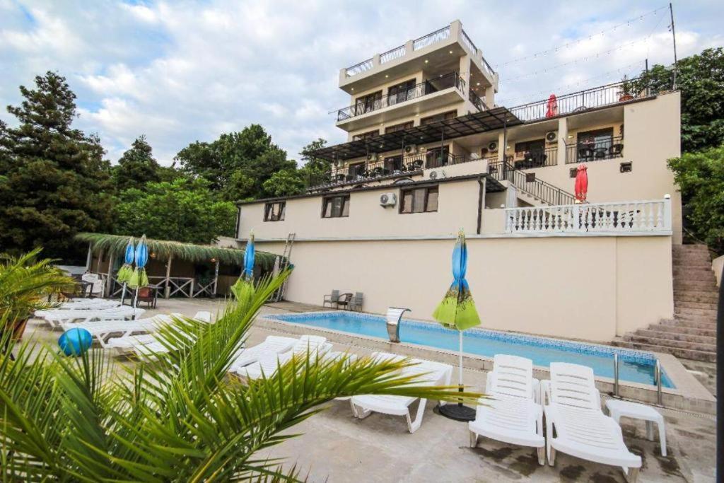 White House Chakvi Hotel ภายนอก รูปภาพ