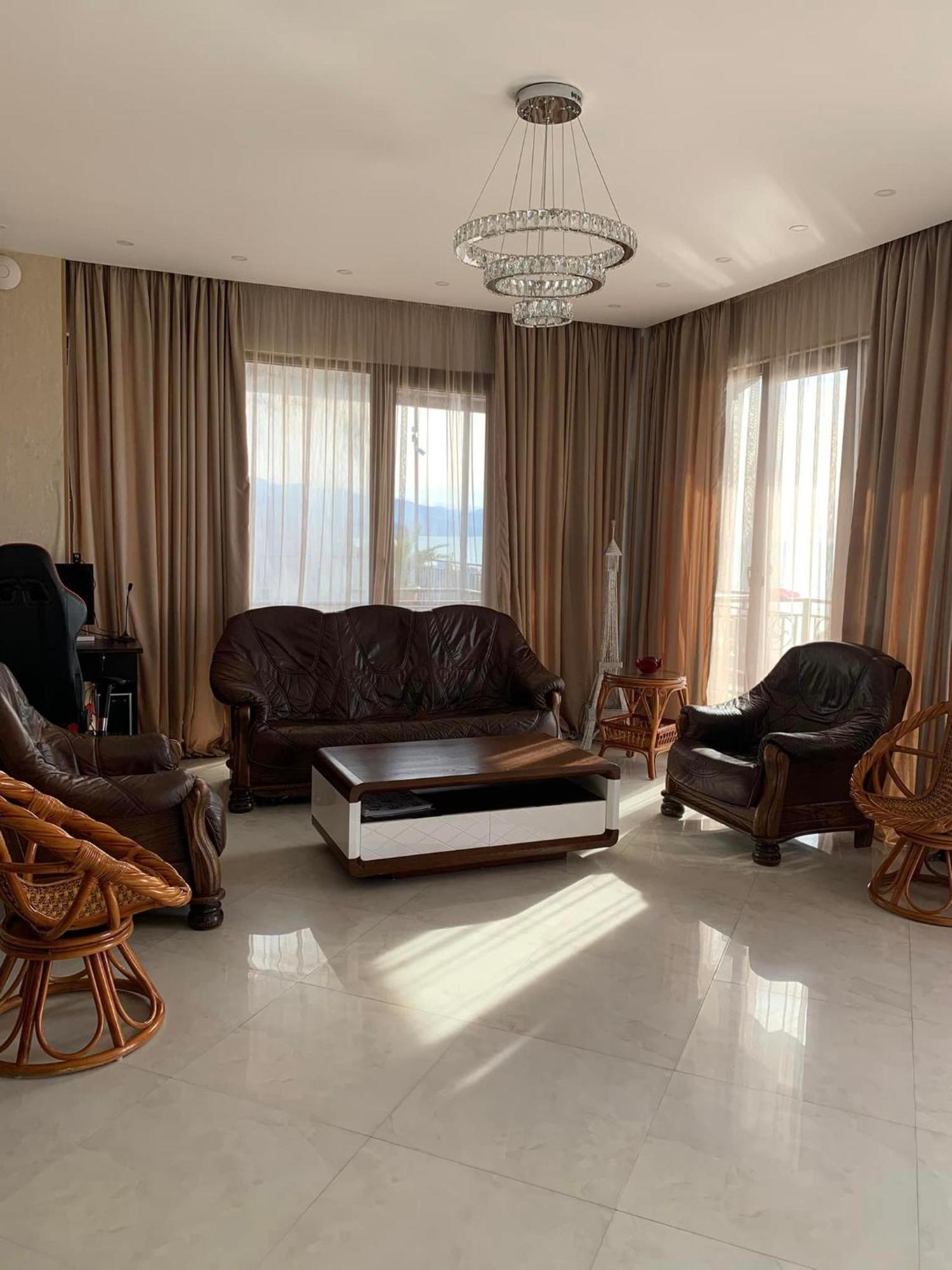 White House Chakvi Hotel ภายนอก รูปภาพ