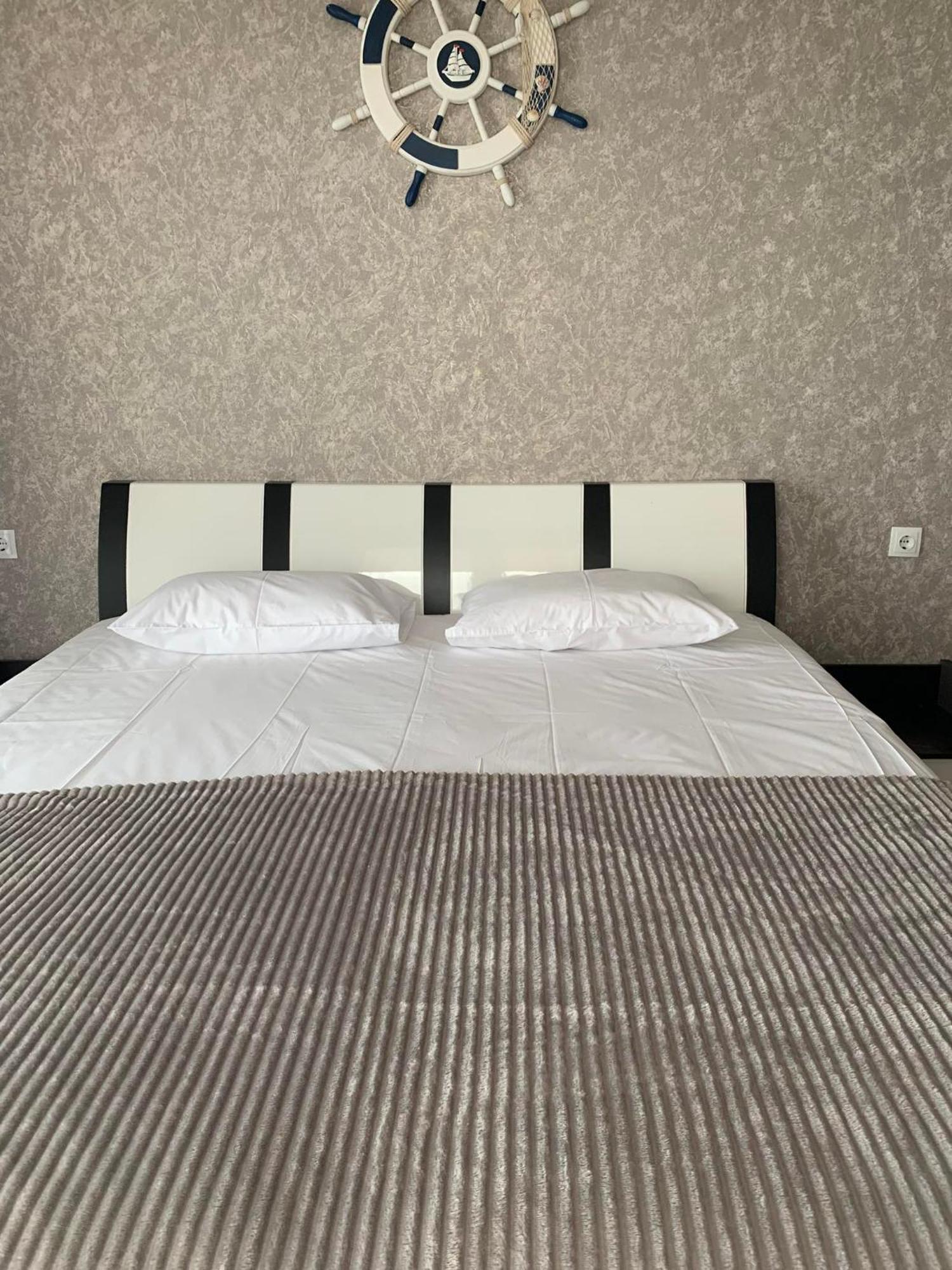 White House Chakvi Hotel ภายนอก รูปภาพ