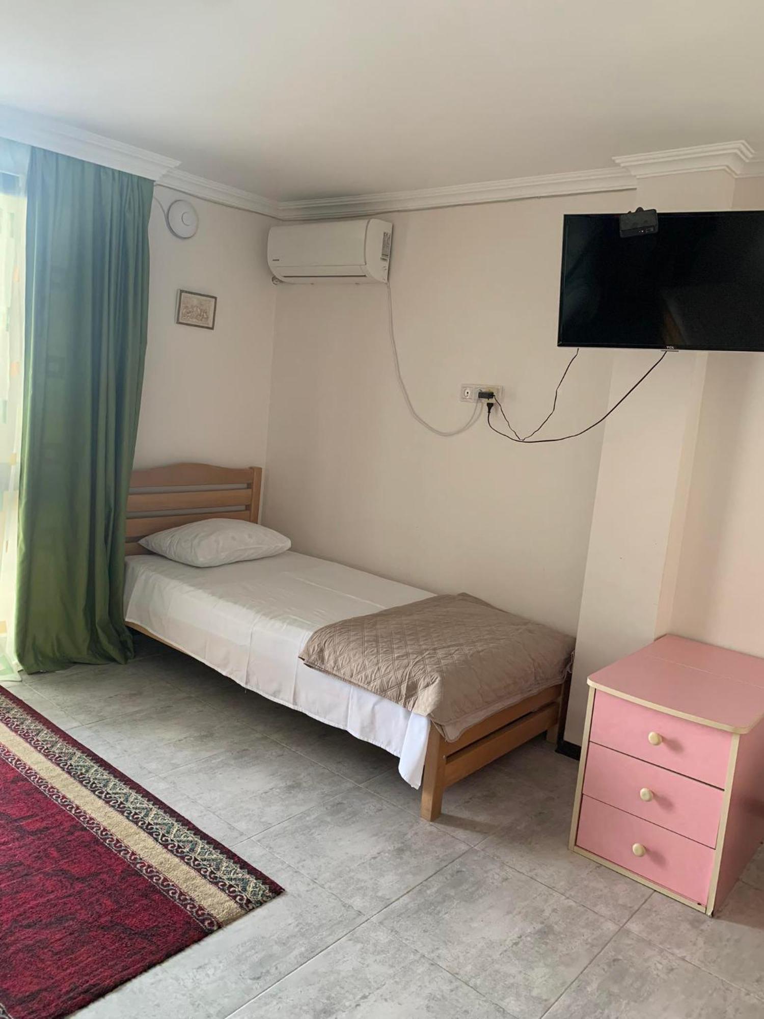 White House Chakvi Hotel ภายนอก รูปภาพ